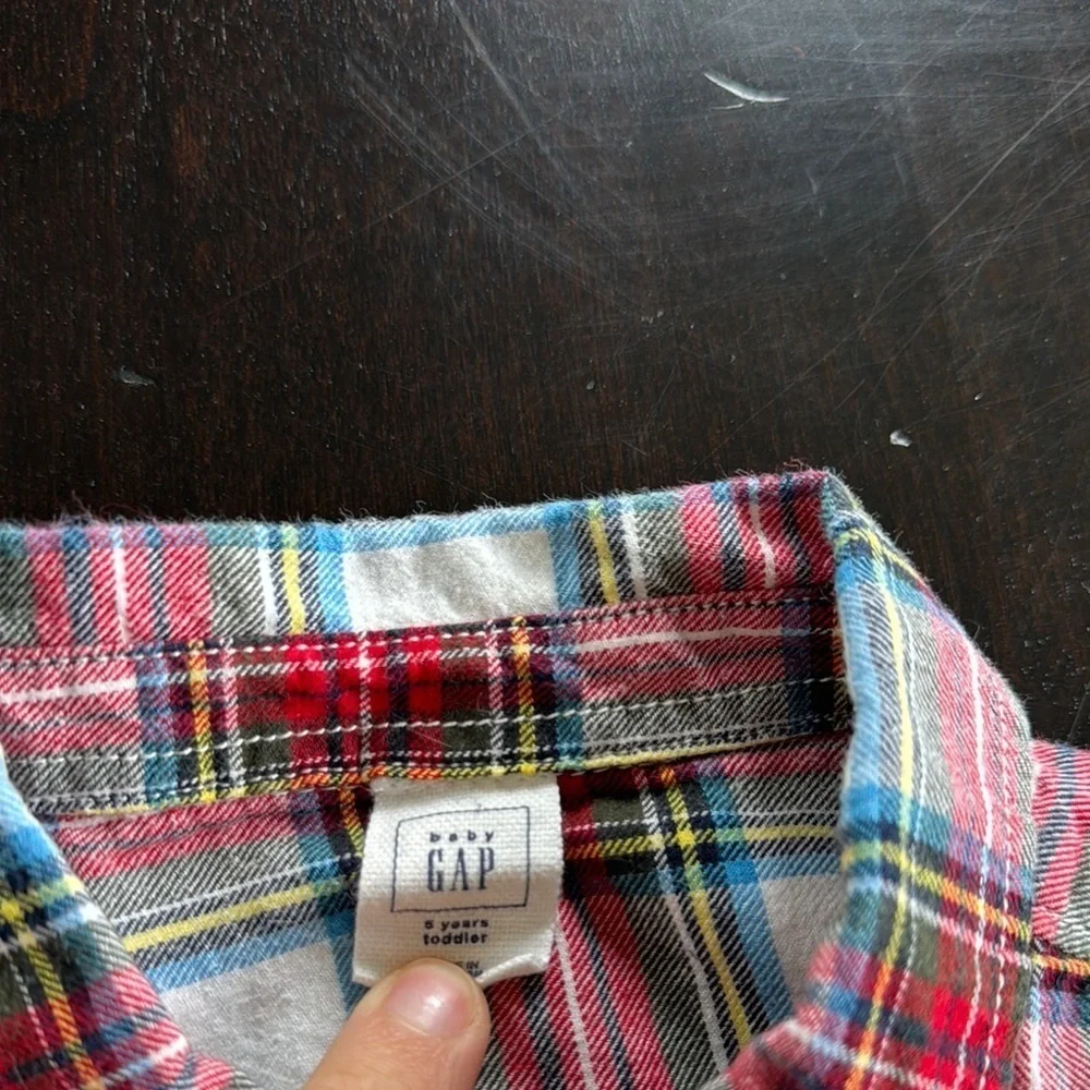GAP Red and Blue Plaid Button Down Shirt